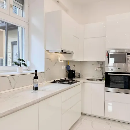 Izabellas Luxury Downtown شقة