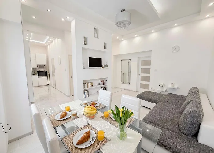 Izabellas Luxury Downtown Apartamento *