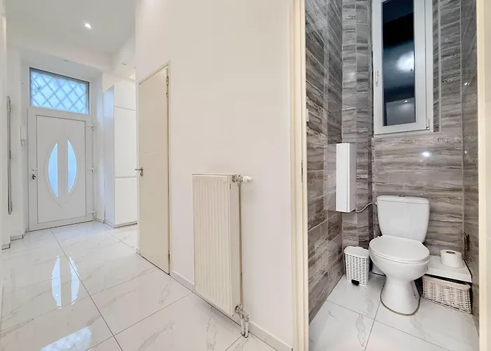 Izabellas Luxury Downtown *