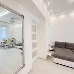 Izabellas Luxury Downtown Βουδαπέστη