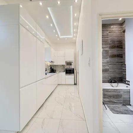Izabellas Luxury Downtown Apartamento Budapeste